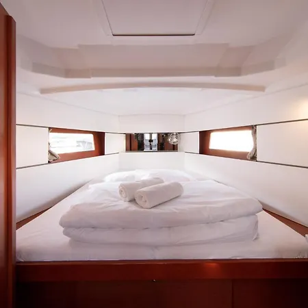 بوتيل Beneteau Oceanis 38.1.- Anima Maris I سبليت