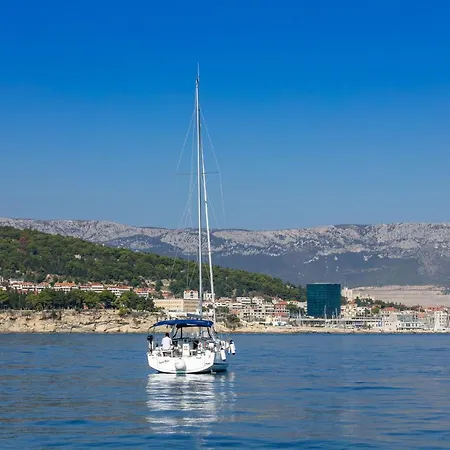 Beneteau Oceanis 38.1.- Anima Maris I * سبليت